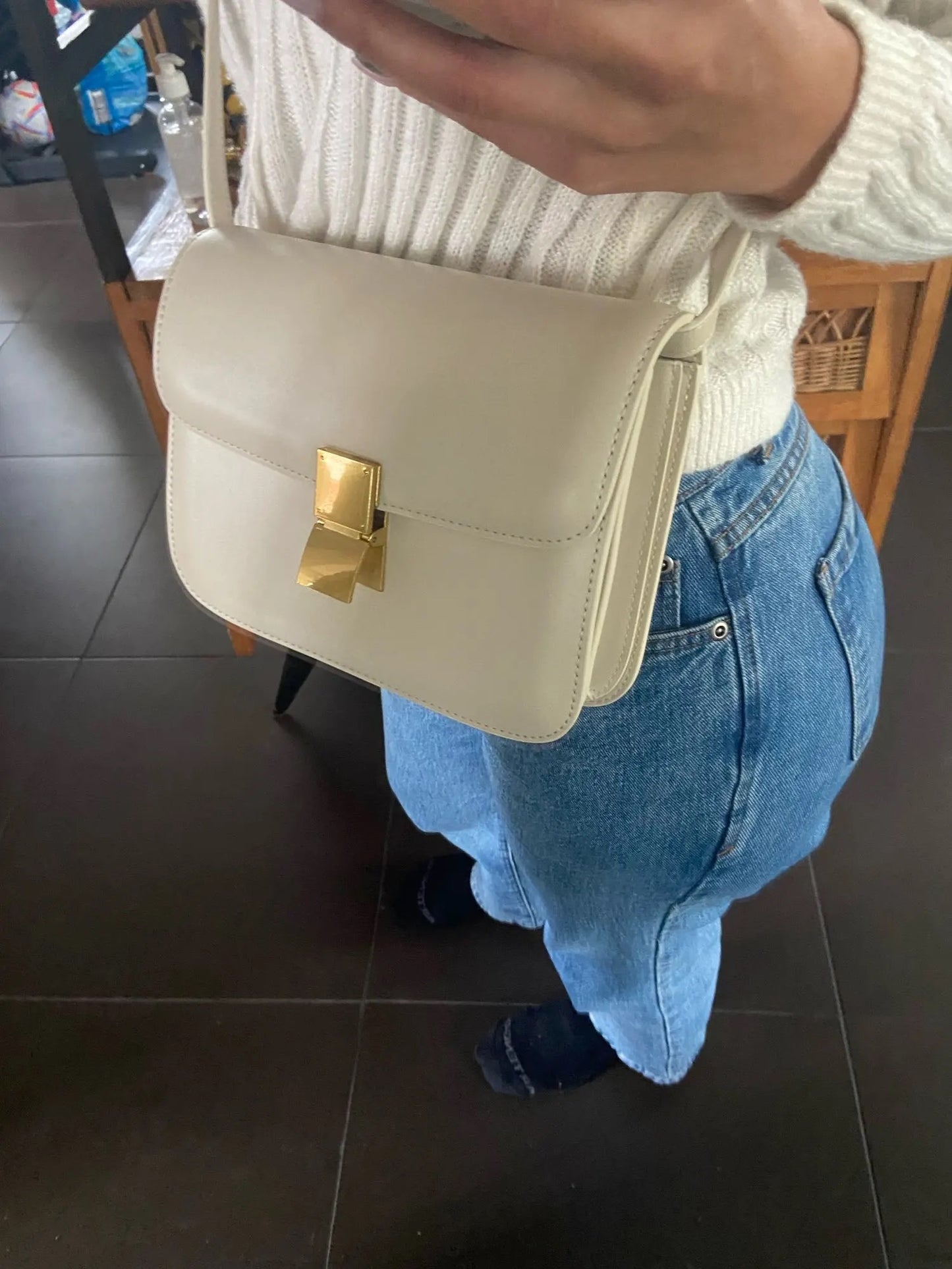 Schultertasche aus Leder