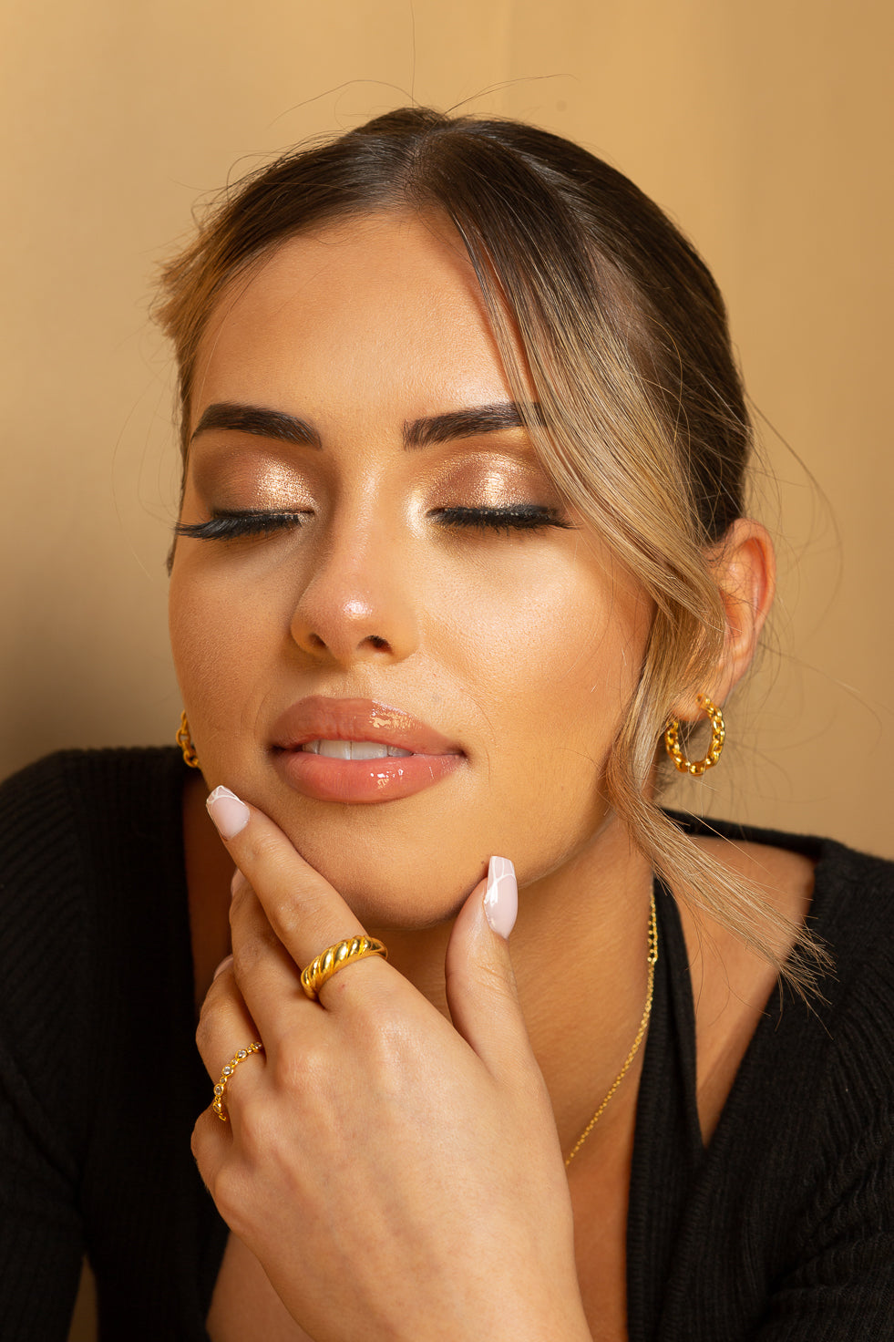 Nino hoop earrings