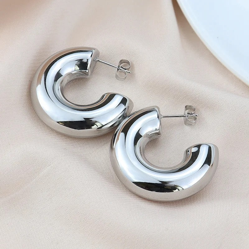 Tui Hoop earrings